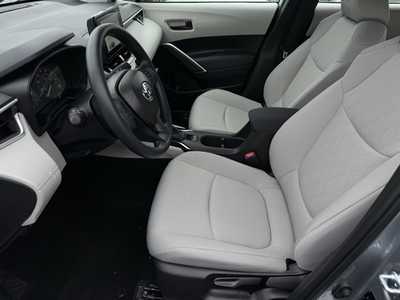 2025 Toyota Corolla Cross, $27154. Photo 4