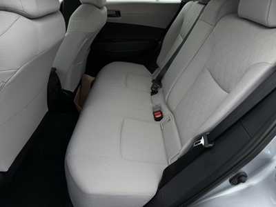 2025 Toyota Corolla Cross, $27154. Photo 5