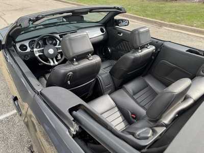 2014 Ford Mustang, $16999. Photo 4