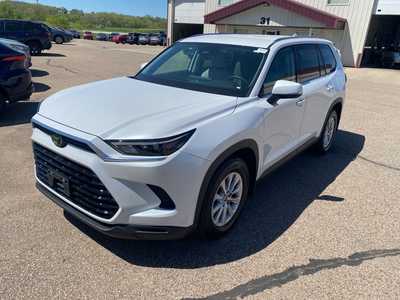 2024 Toyota Grand Highlander, $50500. Photo 3