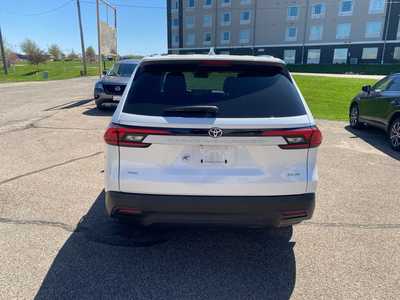 2024 Toyota Grand Highlander, $50500. Photo 6