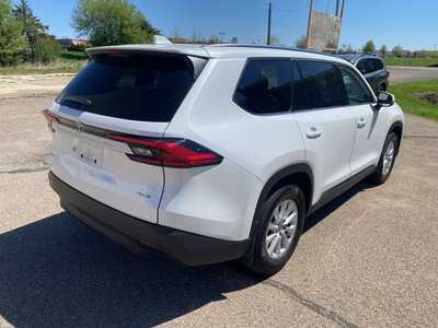 2024 Toyota Grand Highlander, $50500. Photo 7