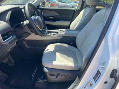 2024 Toyota Grand Highlander, $50500. Photo 9