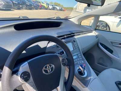 2012 Toyota Prius, $12000. Photo 10