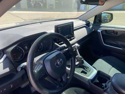 2021 Toyota RAV4, $25000. Photo 10