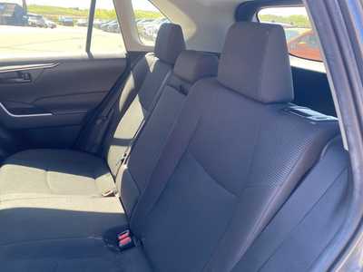 2021 Toyota RAV4, $25000. Photo 11