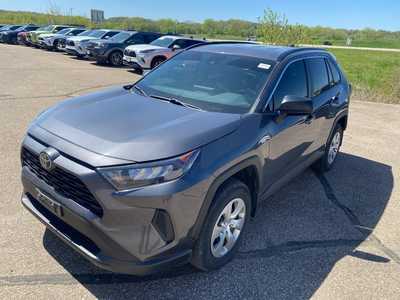 2021 Toyota RAV4, $25000. Photo 3
