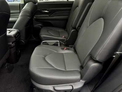 2025 Toyota Grand Highlander, $48953. Photo 6