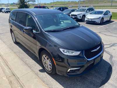 2024 Chrysler Pacifica, $30000. Photo 9