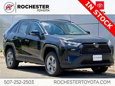 2025 Toyota RAV4, $37794. Photo 1