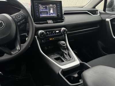 2020 Toyota RAV4, $22199. Photo 11