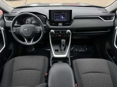 2019 Toyota RAV4, $25498. Photo 9