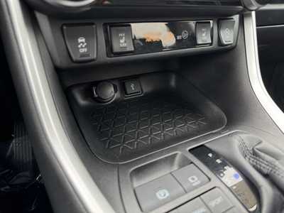 2022 Toyota RAV4, $32998. Photo 10