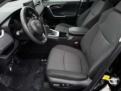 2022 Toyota RAV4, $32998. Photo 4