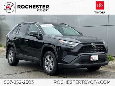 2022 Toyota RAV4, $32998. Photo 1