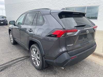 2021 Toyota RAV4, $33998. Photo 5