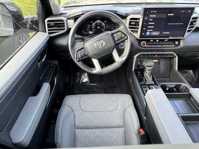 2023 Toyota Tundra Crew Cab, $50499. Photo 7
