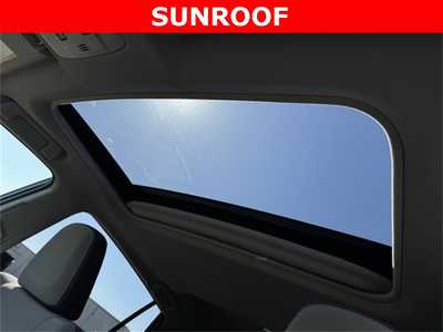 2015 Toyota RAV4, $17499. Photo 5