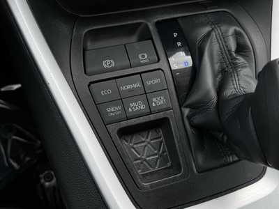 2021 Toyota RAV4, $29499. Photo 10