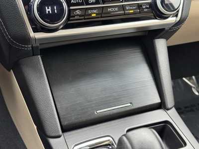 2019 Subaru Outback, $21000. Photo 11