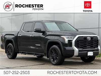 2022 Toyota Tundra Crew Cab, $48799. Photo 1