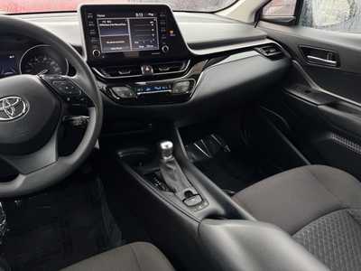 2021 Toyota C-HR, $22999. Photo 12