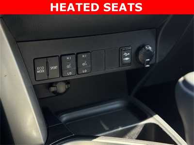 2018 Toyota RAV4, $26497. Photo 10