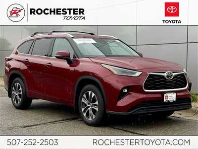 2022 Toyota Highlander, $41499. Photo 1