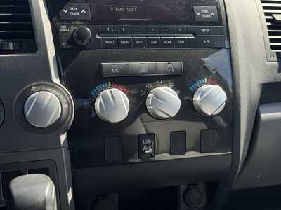 2011 Toyota Tundra Crew Cab, $19990. Photo 7
