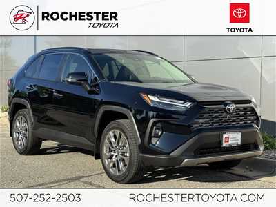 2025 Toyota RAV4, $42999. Photo 1