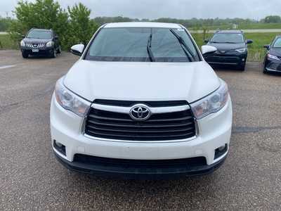 2014 Toyota Highlander, $14991. Photo 2