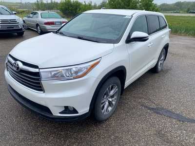 2014 Toyota Highlander, $14991. Photo 3