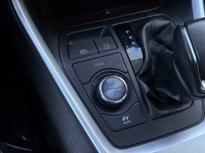 2022 Toyota RAV4, $37000. Photo 11