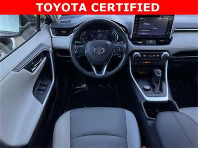 2022 Toyota RAV4, $37000. Photo 7