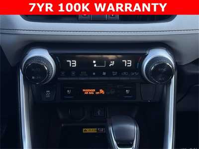 2022 Toyota RAV4, $37000. Photo 9