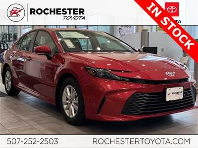 2025 Toyota Camry, $34357. Photo 1