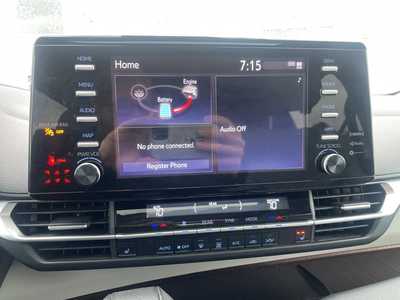 2023 Toyota Sienna, $42500. Photo 11