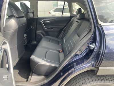 2021 Toyota RAV4, $33299. Photo 10