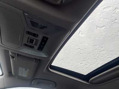 2020 Toyota RAV4, $28000. Photo 12