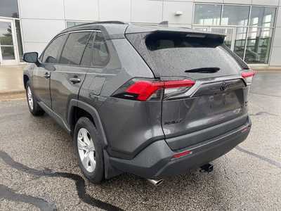 2020 Toyota RAV4, $28000. Photo 5