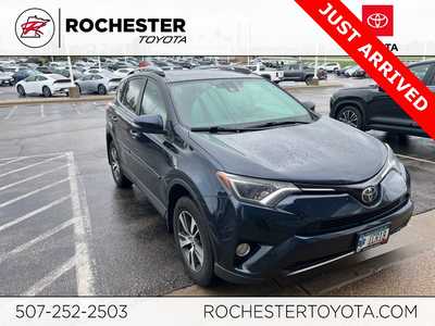 2018 Toyota RAV4, $17999. Photo 1