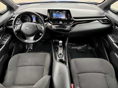 2018 Toyota C-HR, $16300. Photo 7