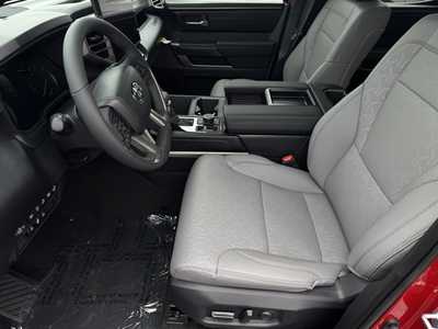 2025 Toyota Tundra Crew Cab, $66524. Photo 4