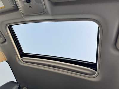 2016 Toyota RAV4, $25000. Photo 5