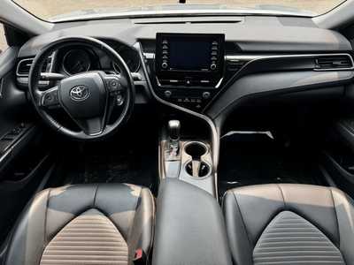 2021 Toyota Camry, $22500. Photo 7