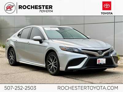 2021 Toyota Camry, $22500. Photo 1