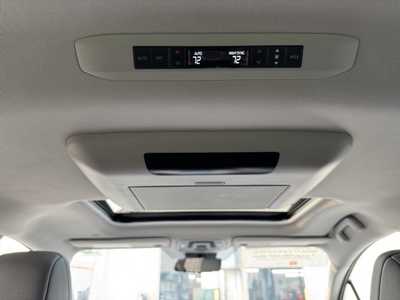 2024 Toyota Sienna, $55000. Photo 9