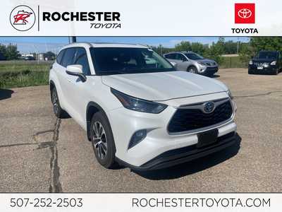 2022 Toyota Highlander, $46500. Photo 1