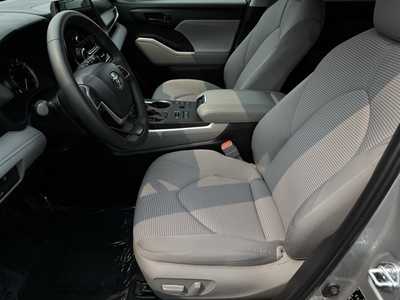 2024 Toyota Highlander, $42500. Photo 4