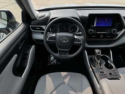 2024 Toyota Highlander, $42500. Photo 8